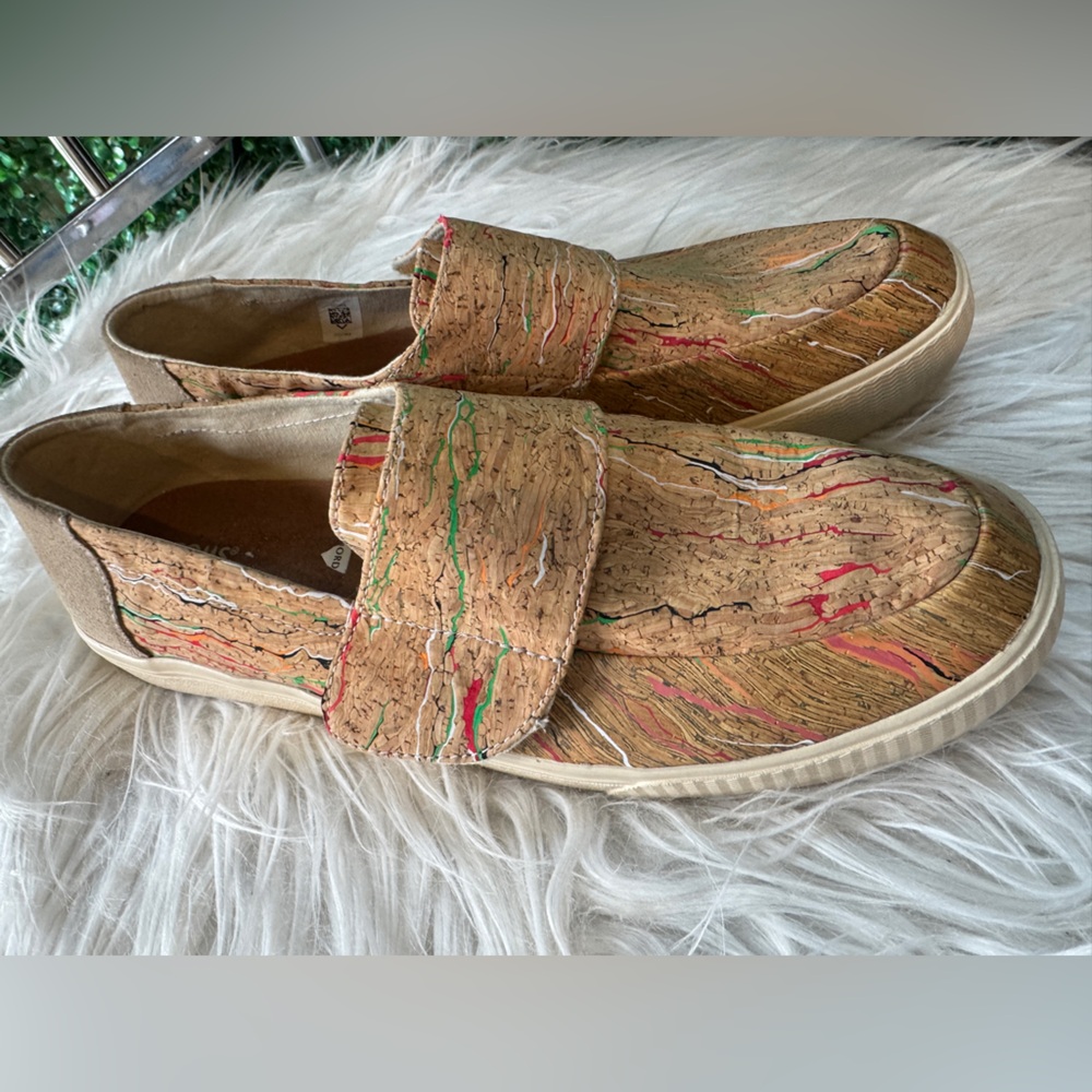 New Toms Altair painted multicolored cork slip on